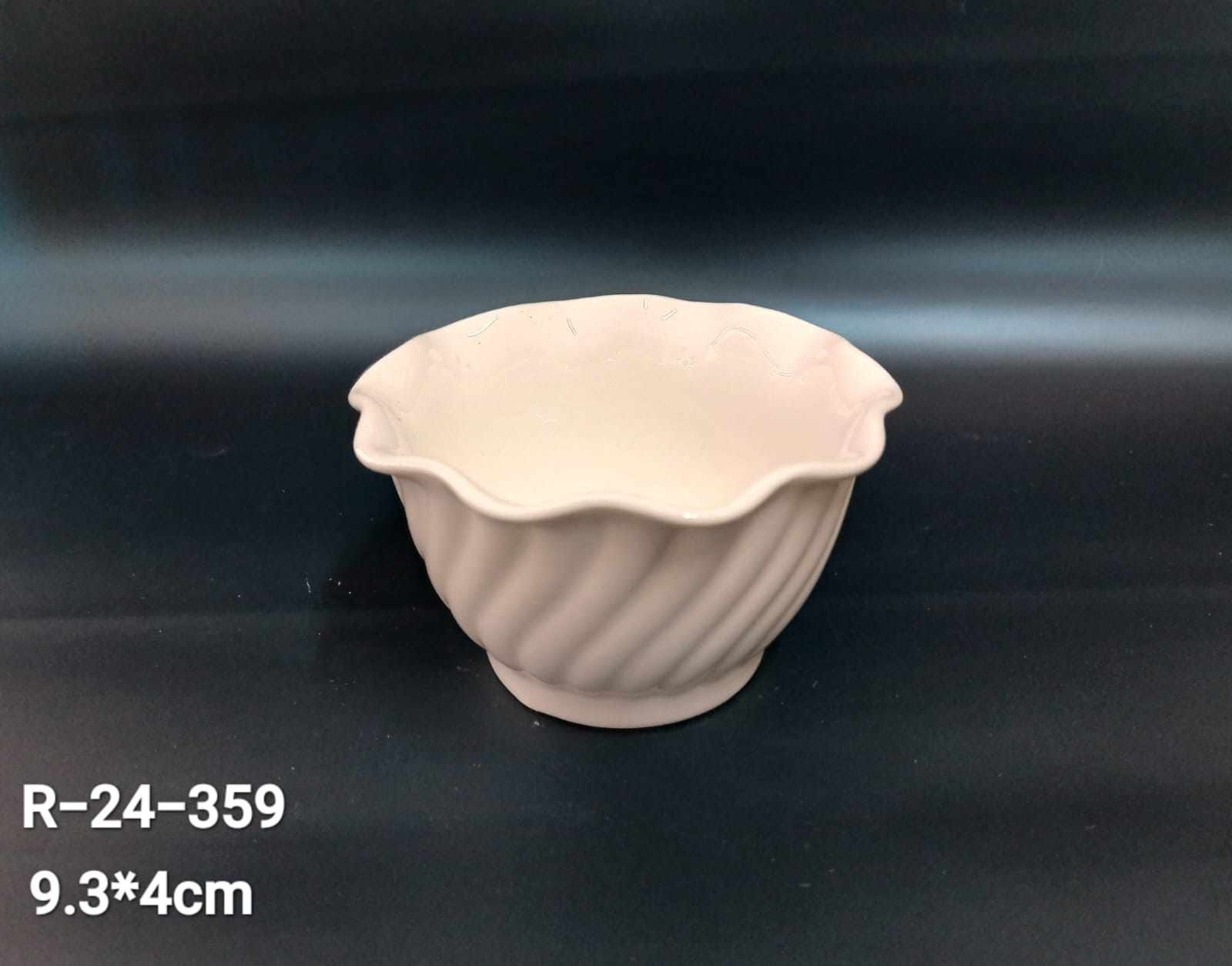 R-24-359 Elegant White Art Round Ceramic Cup Saucer