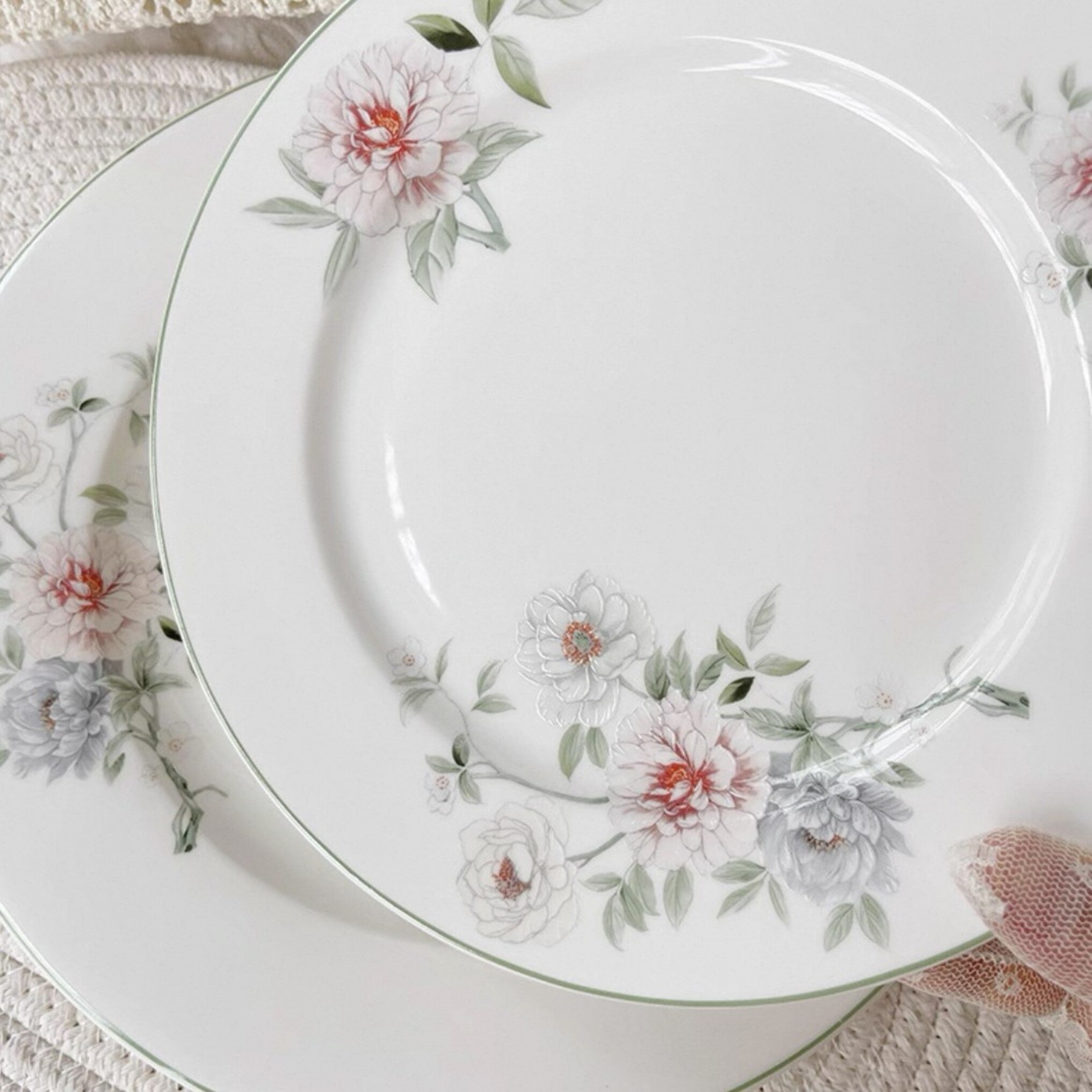 I-27 GREEN FLOWER DINNER PLATE (25cm × 2cm) 4PCS - Image 5